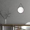 Cauti o oglinda neagra SABINE rotunda, din metal, design modern, minimalist, pentru camera de zi?