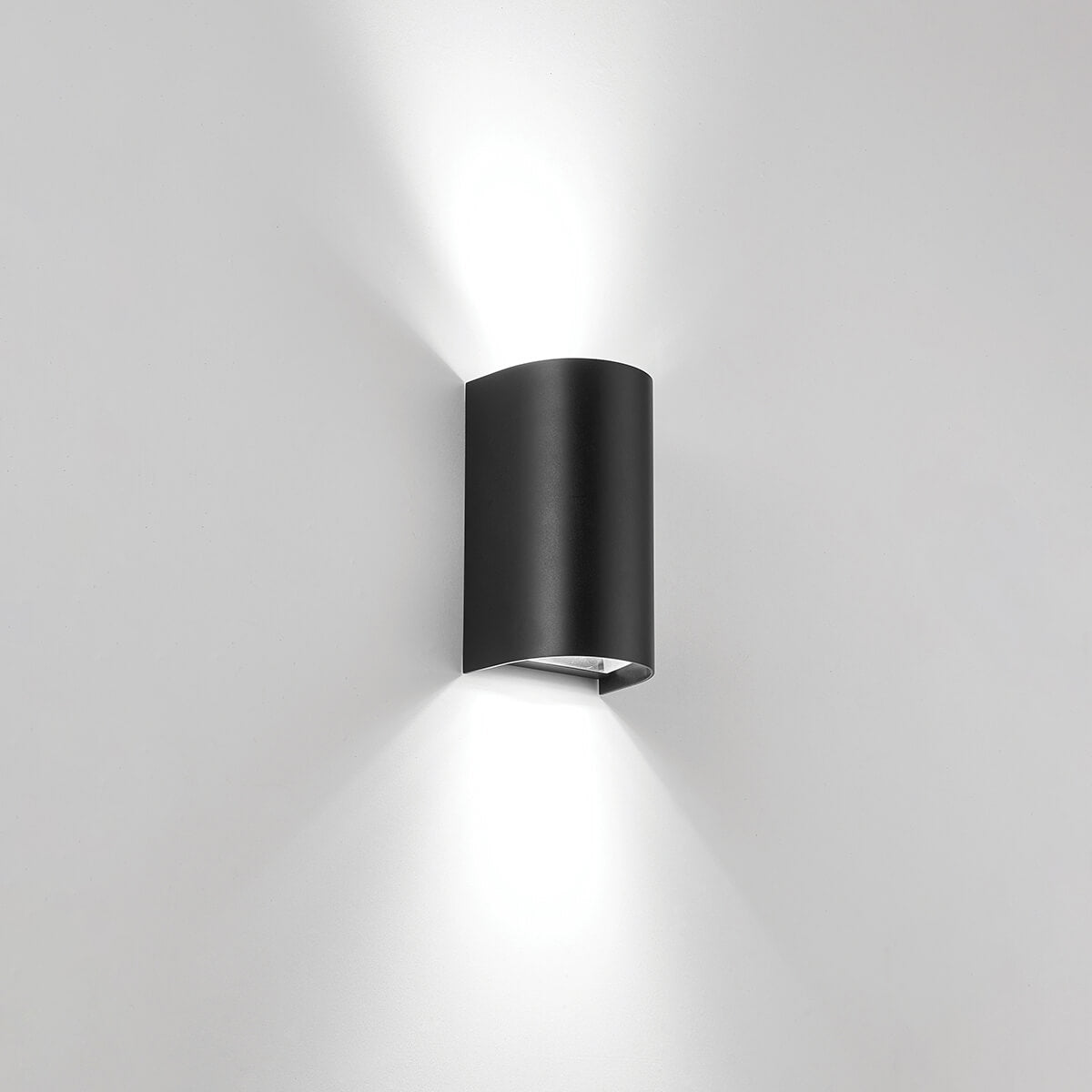 aplica exterior cu 2 becuri gu10