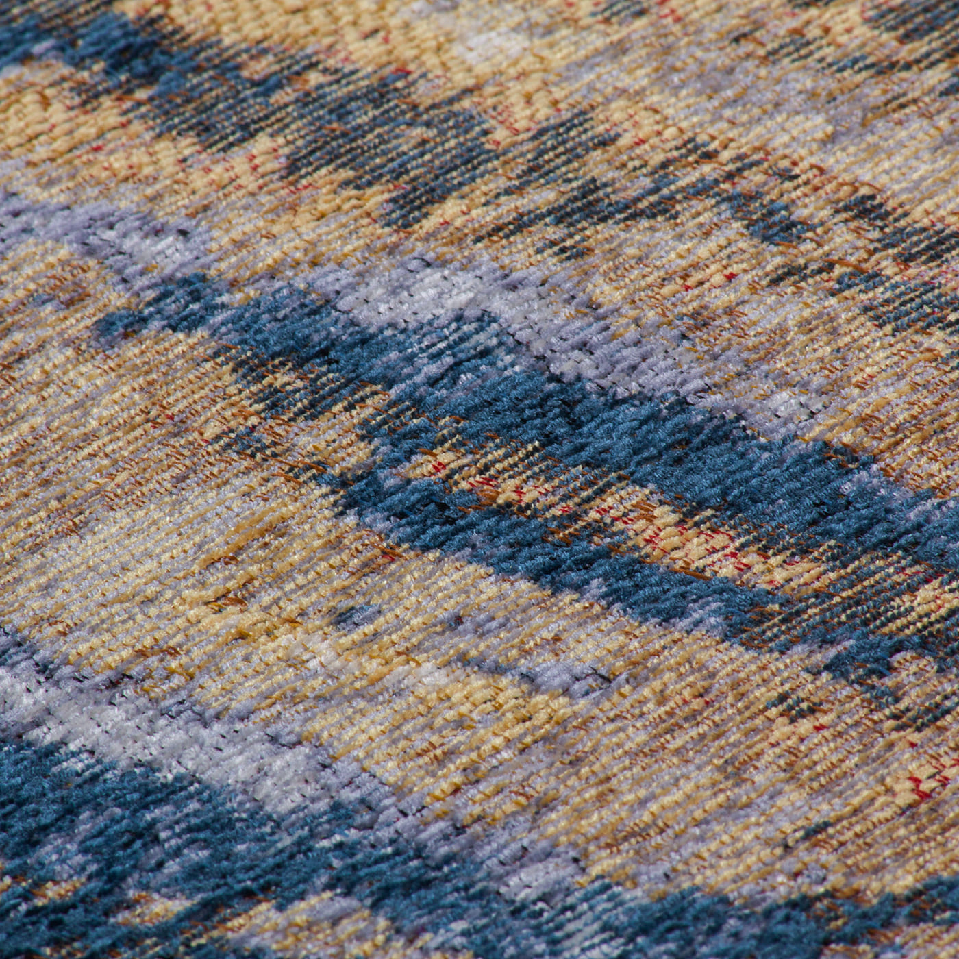 opera de arta intr-un covor