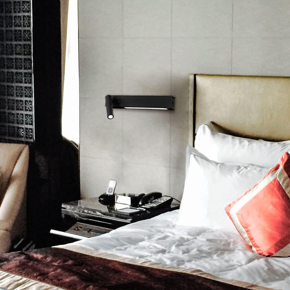 Cauti o aplica neagra reglabila MOLLY cu LED - pentru dormitor sau living, design modern, elegant? Din colectia de lustre si corpuri de iluminat Domicilio