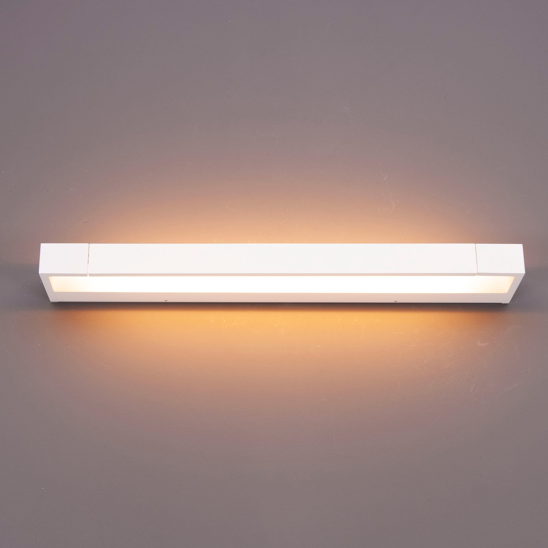 Domicilio Aplica JEXA alba LED 18W 3000K - Corp de iluminat minimalist