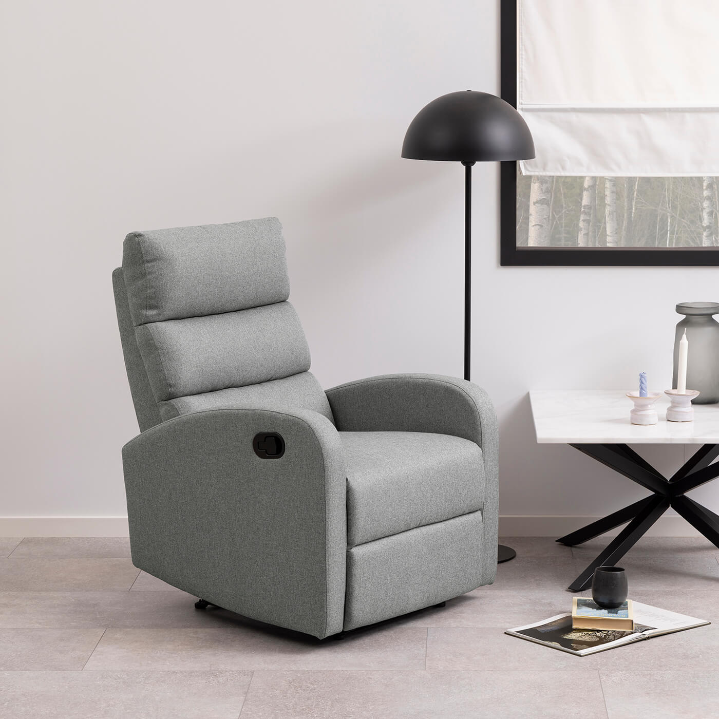 Cauti un fotoliu tip Recliner TURKU gri deschis pentru living sau dormitor - design modern?