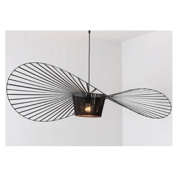 Cu o dinamica iesita din comun si un stil modern, avand un corp asemeni unei pisici de mare, poate sa-ti serveasca ca element decorativ living-ului ori bucatariei sau chiar si localului.