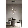 Cauti o lampa suspendata FEDRA S3 din metal cu glob de sticla, design modern, clasic pentru living, dining sau dormitor?