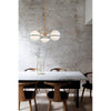 Cauti o lampa suspendata FERERO S3 cu globuri albe din sticla, design modern, elegant, pentru living, dining sau dormitor?