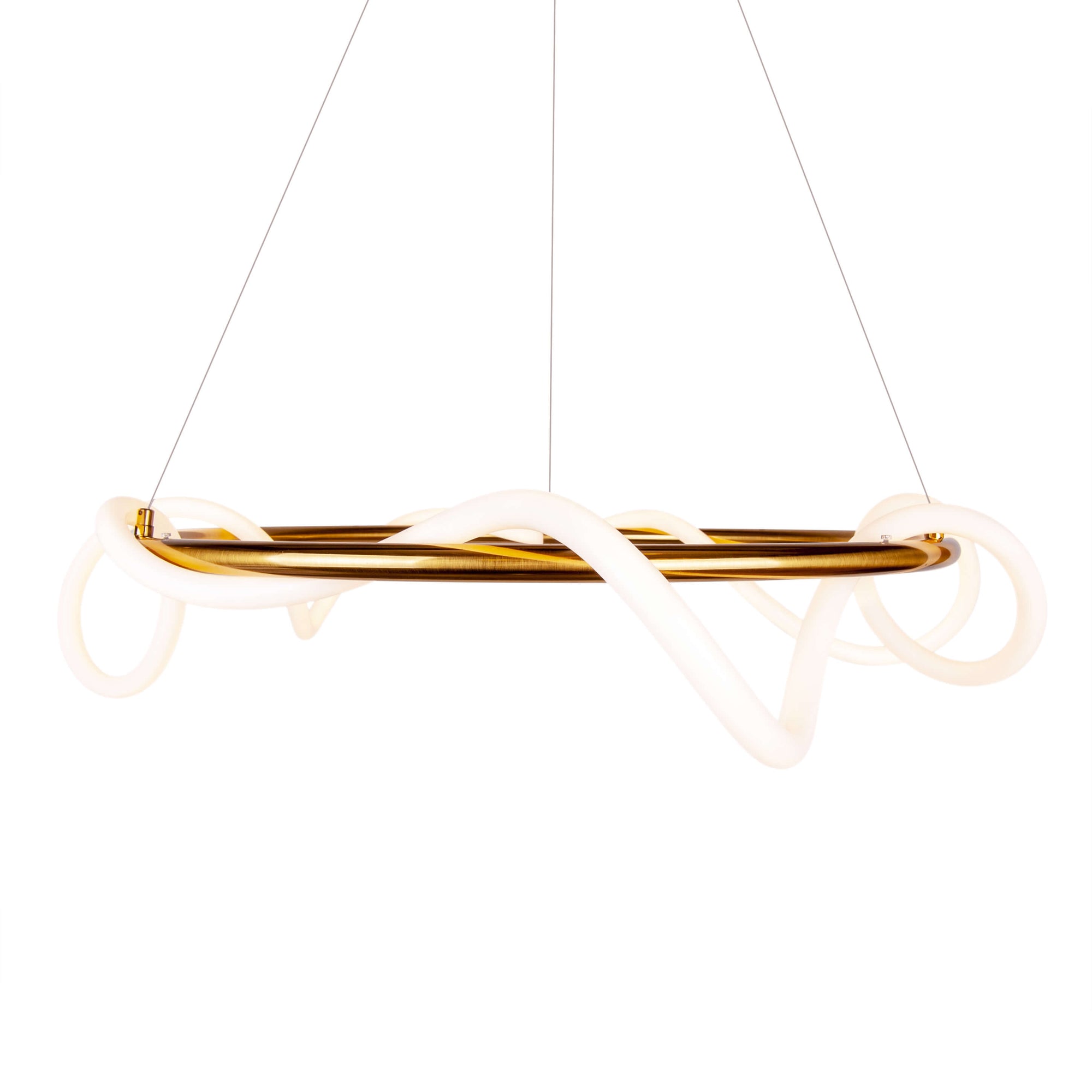 PAX este o alegere ideală de care să vă bucurați dublu, atât datorită luminii, cât și modelului care va aduce un plus decorativ.