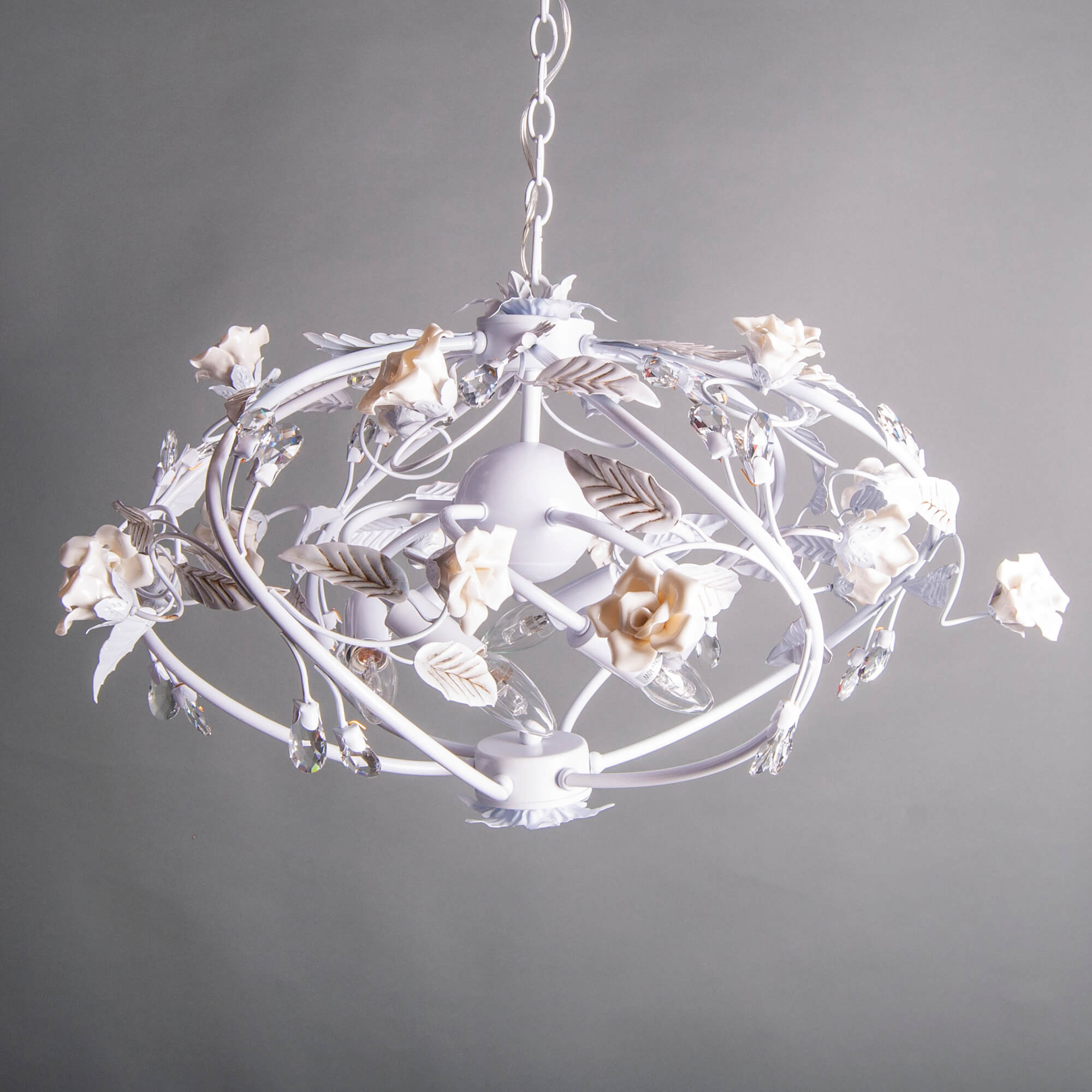 Lustra alba Amelia S3 din metal si ceramica - Corp iluminat sufragerie spatioasa 2021 pentru living, dining sau bucatarie