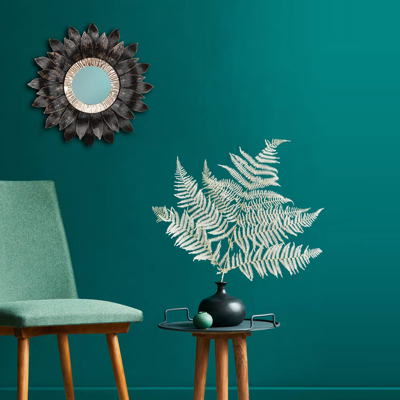 Cauti o oglinda LILLY neagra in forma de floare, din metal, design modern, elegant, pentru camera de zi, dormitor sau hol?