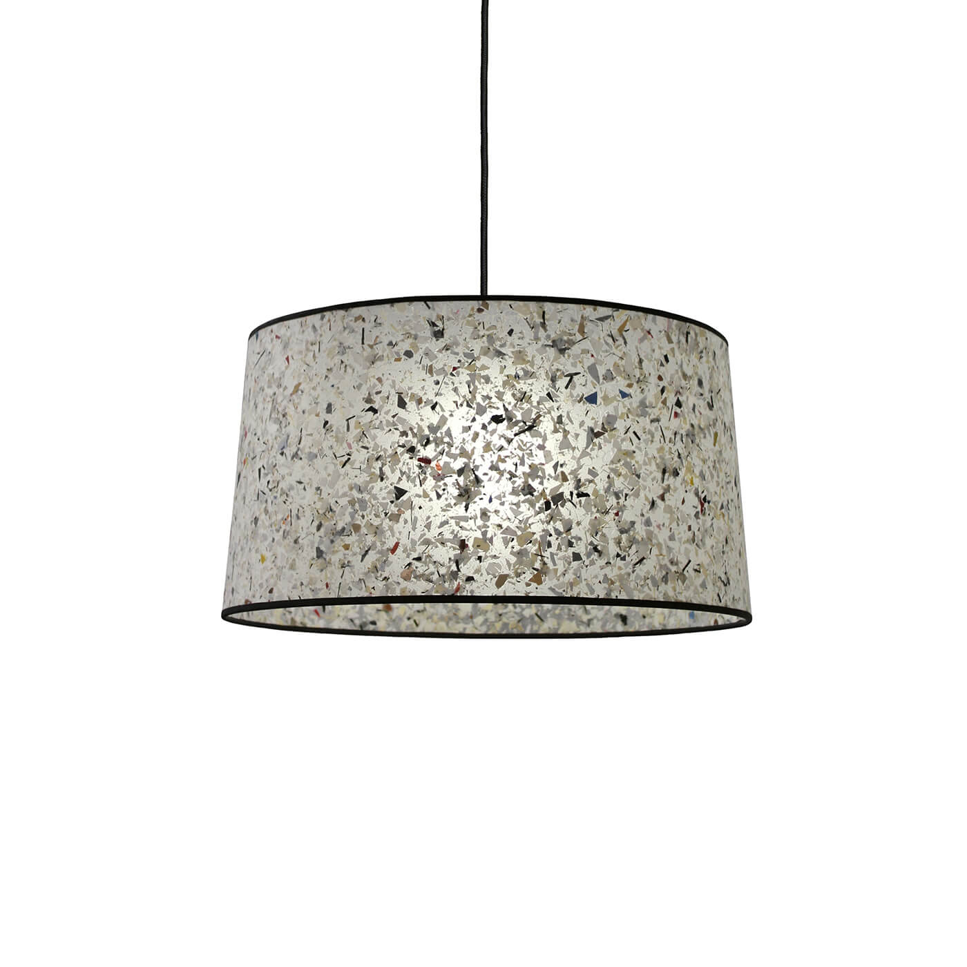 Cauti un pendul MOZAIKA S1 cu abajur textil, design modern, pentru living, dining sau dormitor din colectia de lustre si candelabre Domicilio?