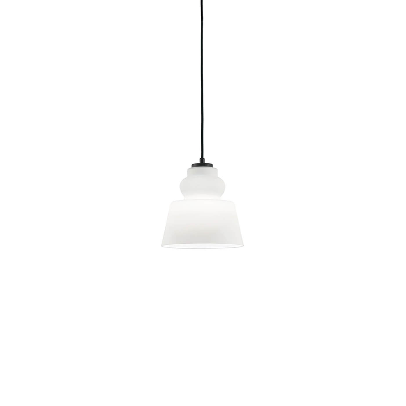 Cauti un pendul alb TEXAS 21 cu abajur din sticla, design modern, pentru living, dining sau dormitor din colectia de lustre si candelabre Domicilio?