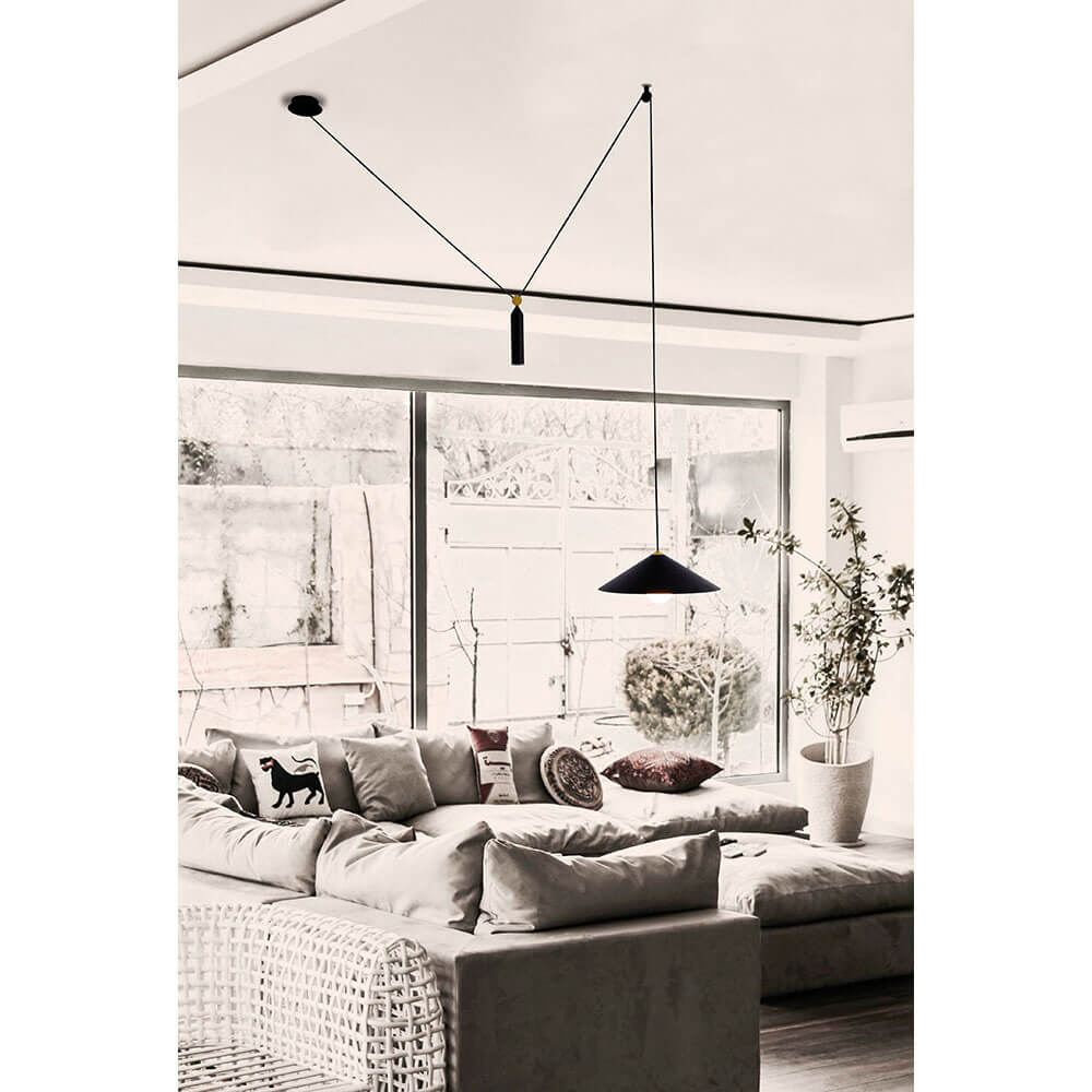 Cauti un pendul negru ALTO, design modern, industrial, pentru living, dining sau dormitor din colectia de lustre si candelabre Domicilio?