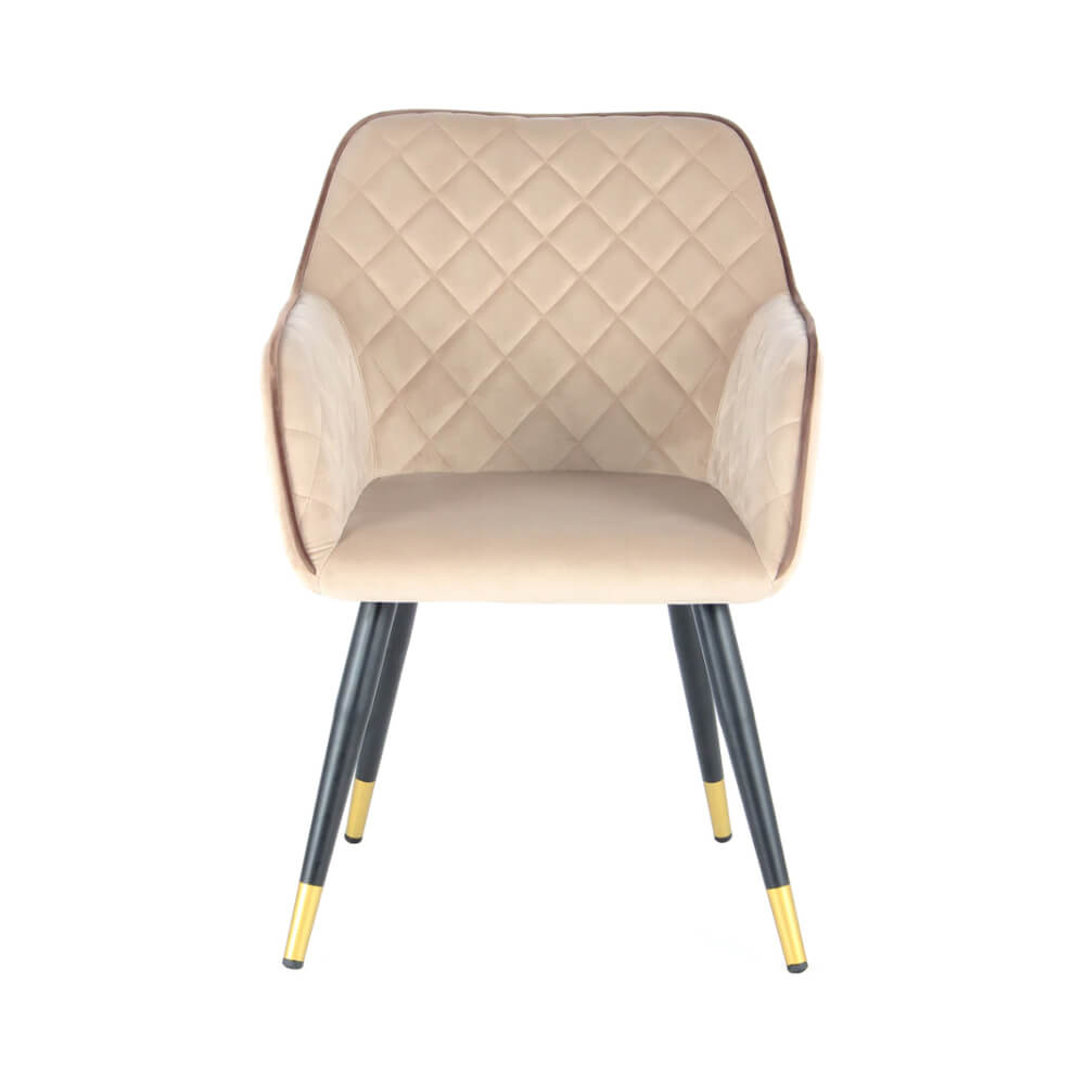 Scaun bej-maro confortabil de dining cu design elegant, colectia Domicilio 2022, textil AMINO comod, design elegant.