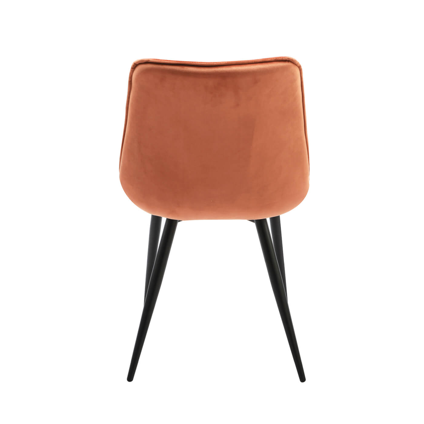 Detaliile din tapiteria acestuia ii evidentiaza designul elegant, aducand un plus stilistic.