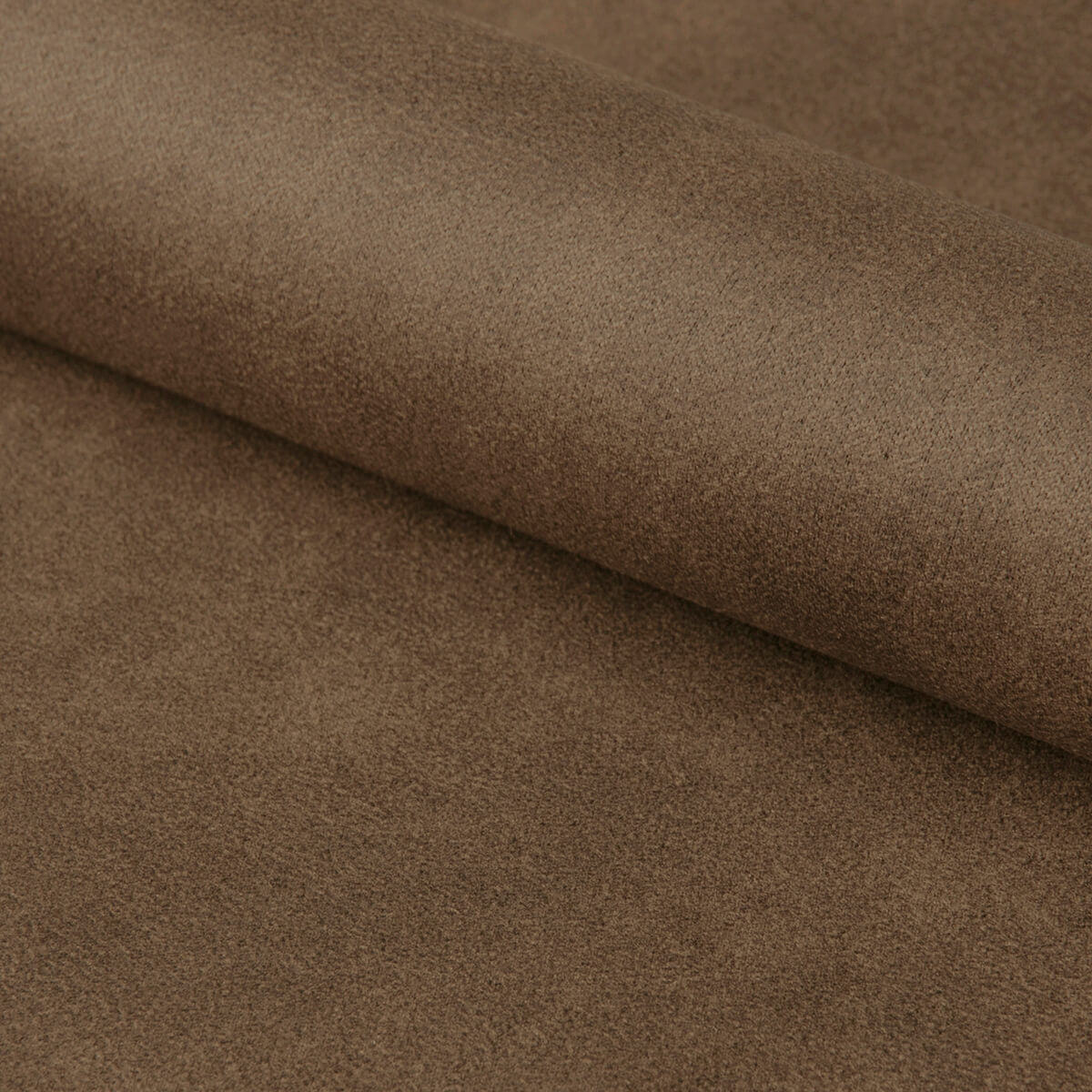 Cauti un taburet pufos maro deschis, comod si confortabil?