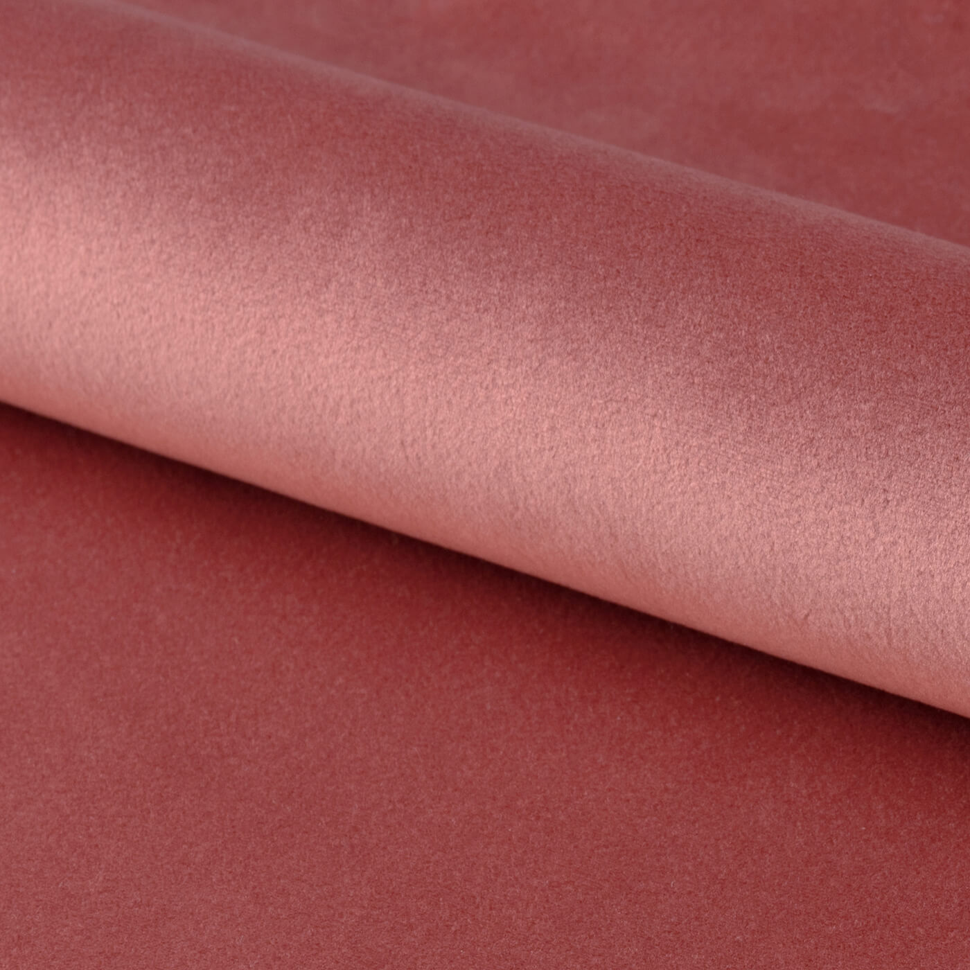 Cauti un taburet pufos roz corai, design elegant, ideal pentru sufragerie