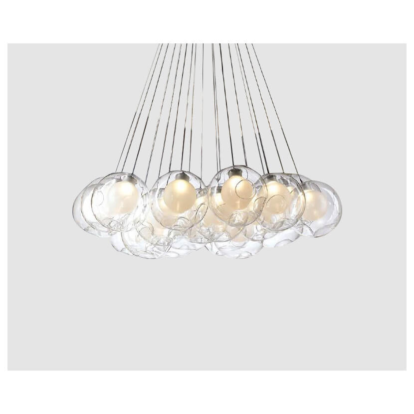 Un buchet de sfere din sticla transparente si foarte utile cand vine vorba de iluminat bucataria, camera de zi sau camera copilului. Asa descriem noi candelabrul BUNCH. Imagineaza-ti candelabrul perfect! 