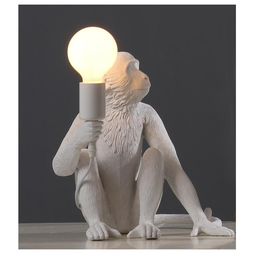 Cauti o Veioza alba KIKI - Corp iluminat design animal din colectia de corpuri de iluminat DOMICILIO?