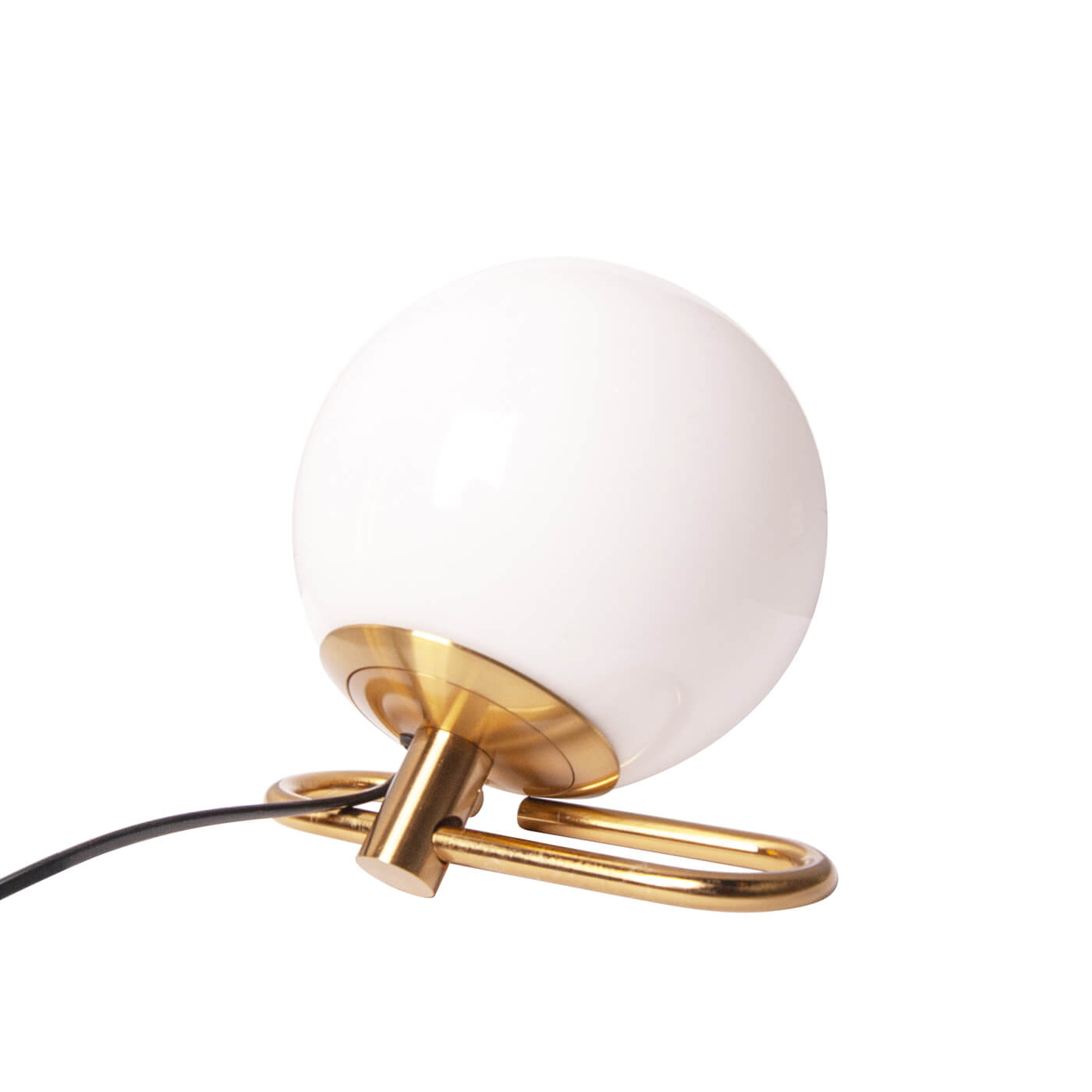 Corpul de iluminat din gama RHEA este elegant si versatil, iluminand cu eficienta spatiul din dormitor sau din living.